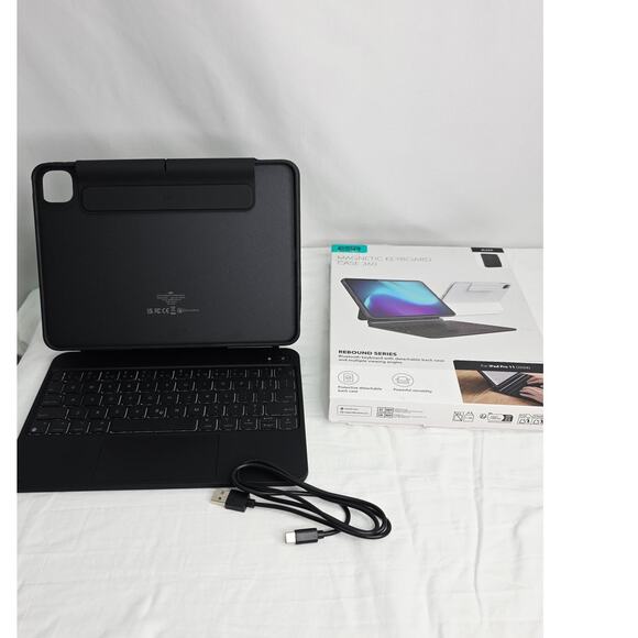 Black iPad Pro 11" Easy-Set Magnetic Stand Case with Keyboard M5/M4 2025/2024 - Picture 2 of 15